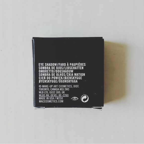 MAC Cosmetics Frost Single Eyeshadow Amber Lights - Picture 8 of 9